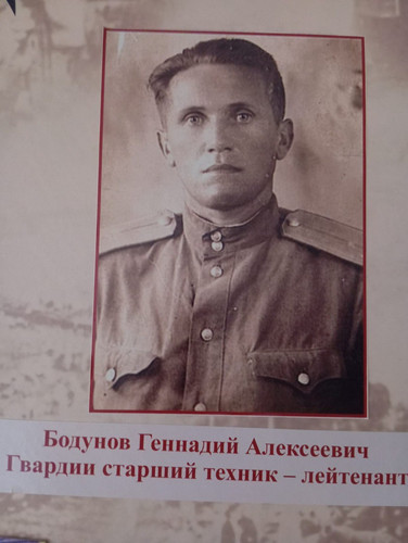 s89930621.jpg